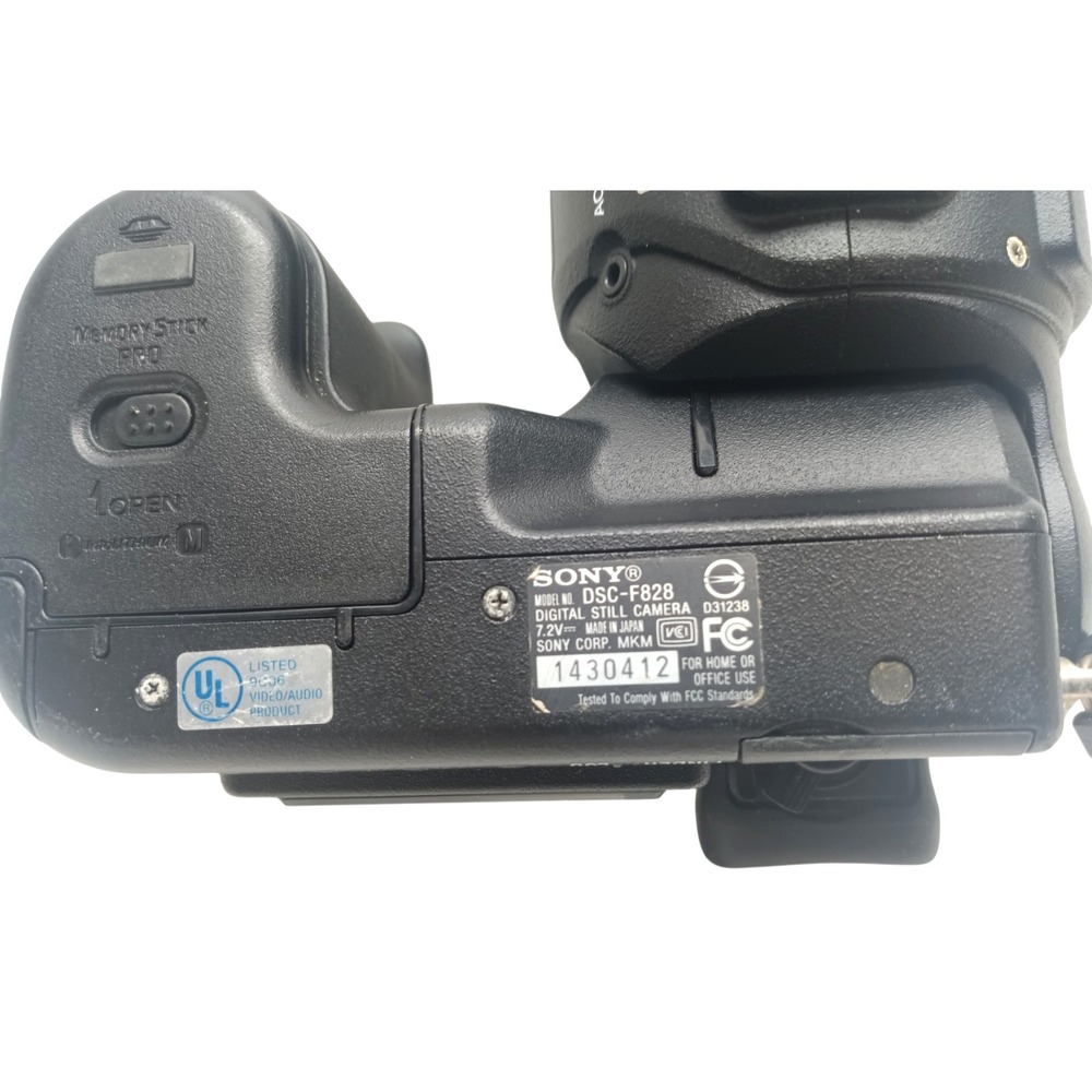 Sony Cyber-Shot DSC-F828 8.0MP Digital Camera Black New Battery & Charger + SD - Picture 10 of 16